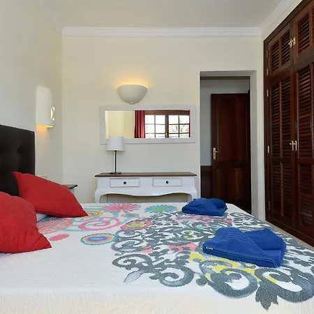 Private With Pool Faro Park *